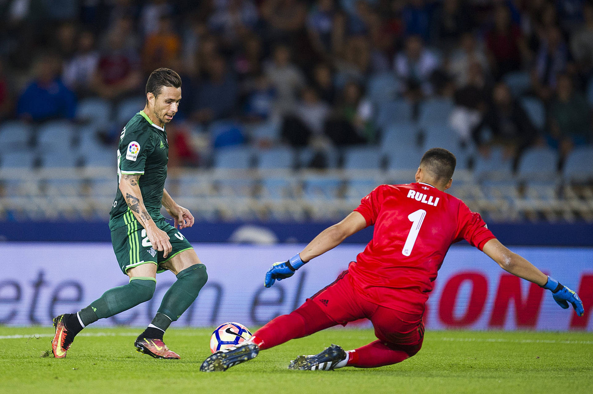 贝博电竞入口 -罗马发布备战花絮，冲刺阶段造点机会，西甲任务艰巨，细节决定成败的简单介绍